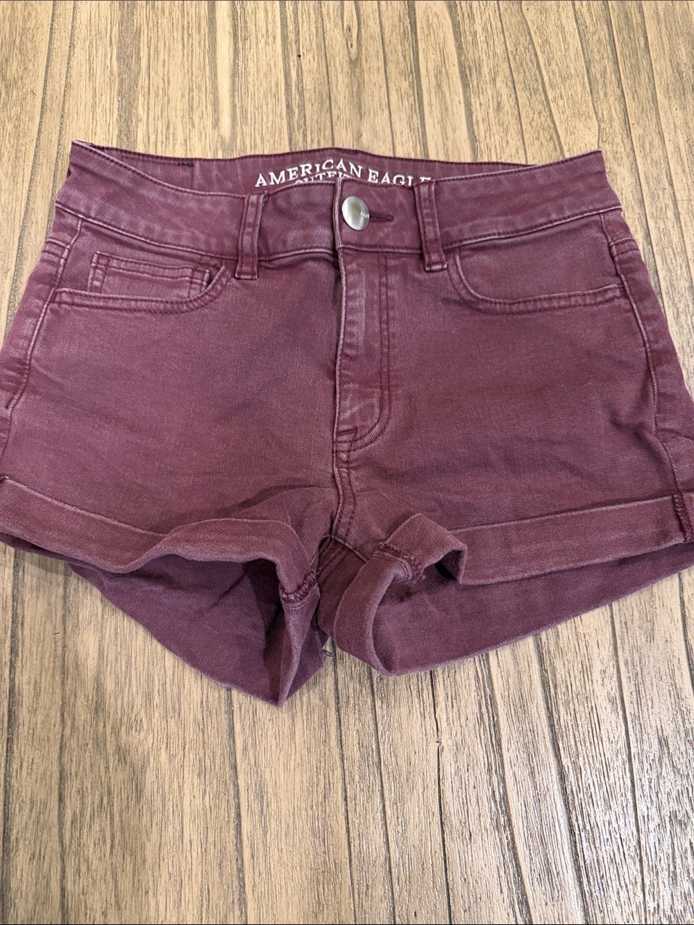 American Eagle Outfitters Maroon Distressed/Faded Cuffed Denim Shorts Sz 4